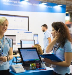 Περίπτερο της Simply στην έκθεση Market EXPO